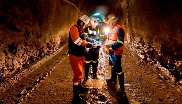 Celsius $CEL gastó más de 40 Millones de dolares en equipo de minería las 2 primeras semanas de entrar en bancarrota.