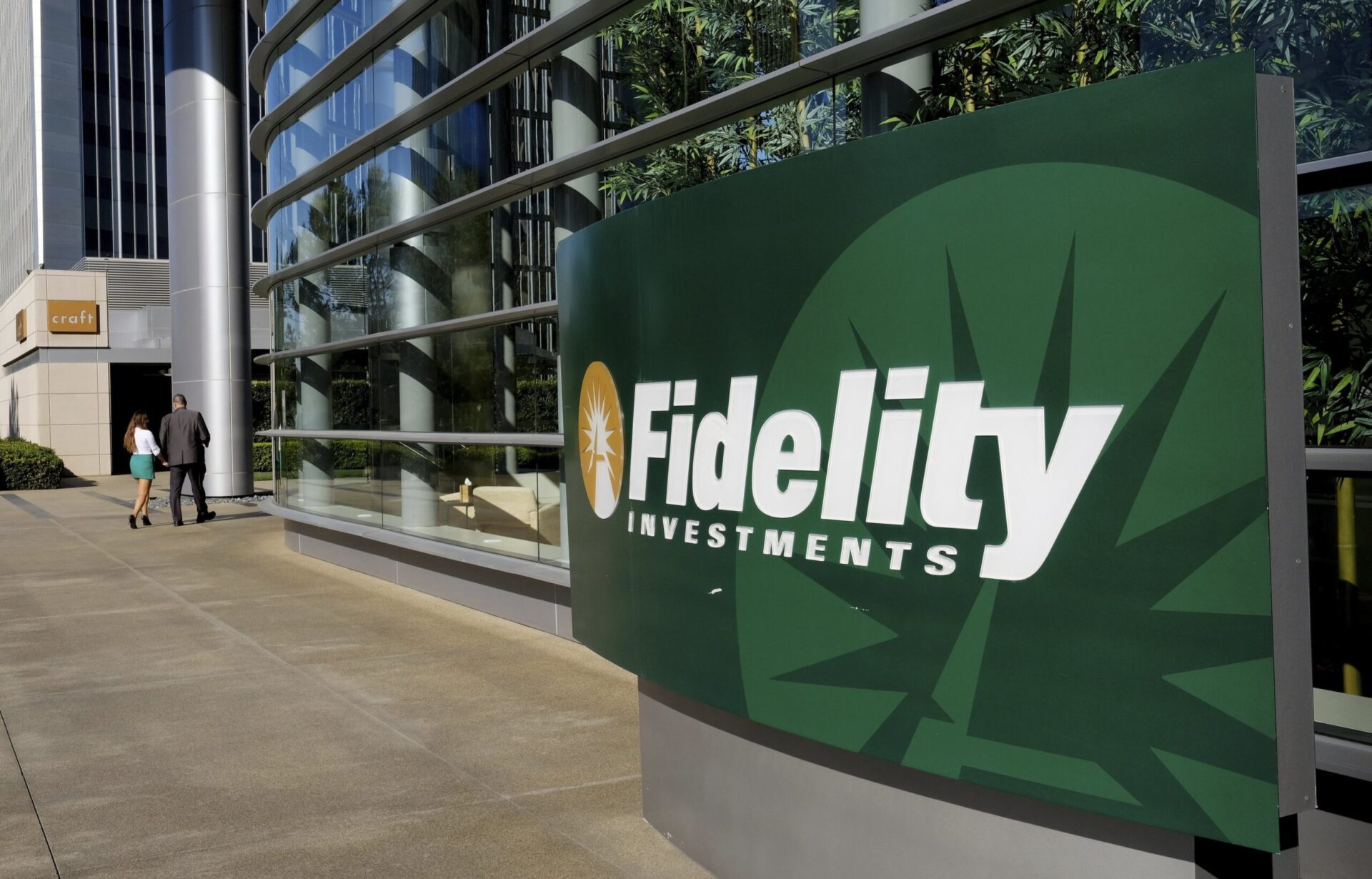 Fidelity planea ofrecer el comercio de Bitcoin y crypto a sus clientes.