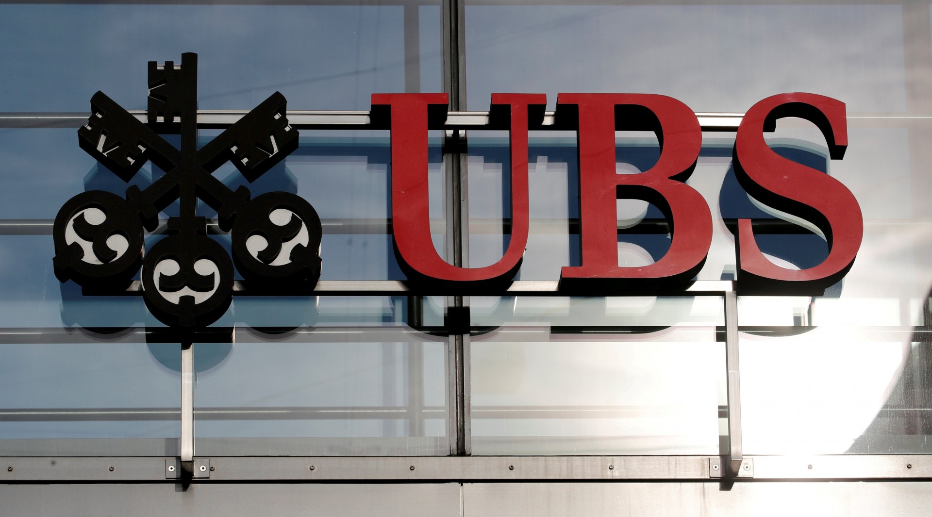 UBS pagará 388 millones de dólares en sanciones, tras la adquisición de Credit Suisse