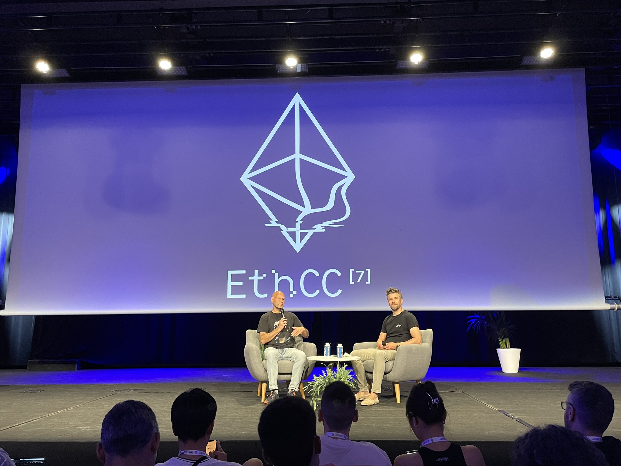 Vitalik Buterin en el EthCC: Fortaleciendo Ethereum ante desafíos y oportunidades